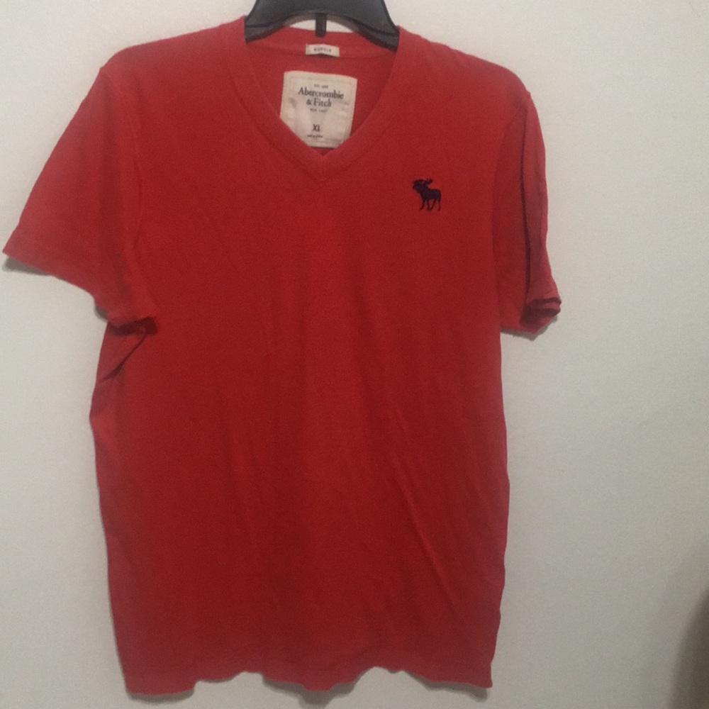 Abercrombie & Fitch men’s V neck t-shirt
